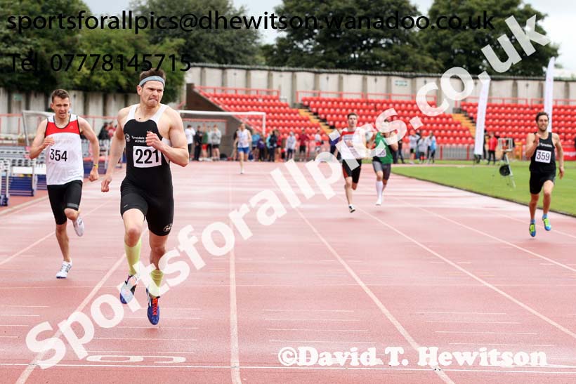 Senior mens 400 metres, Gateshead Tartan Games. Phot: David T. Hewitson/Sports for All Pics